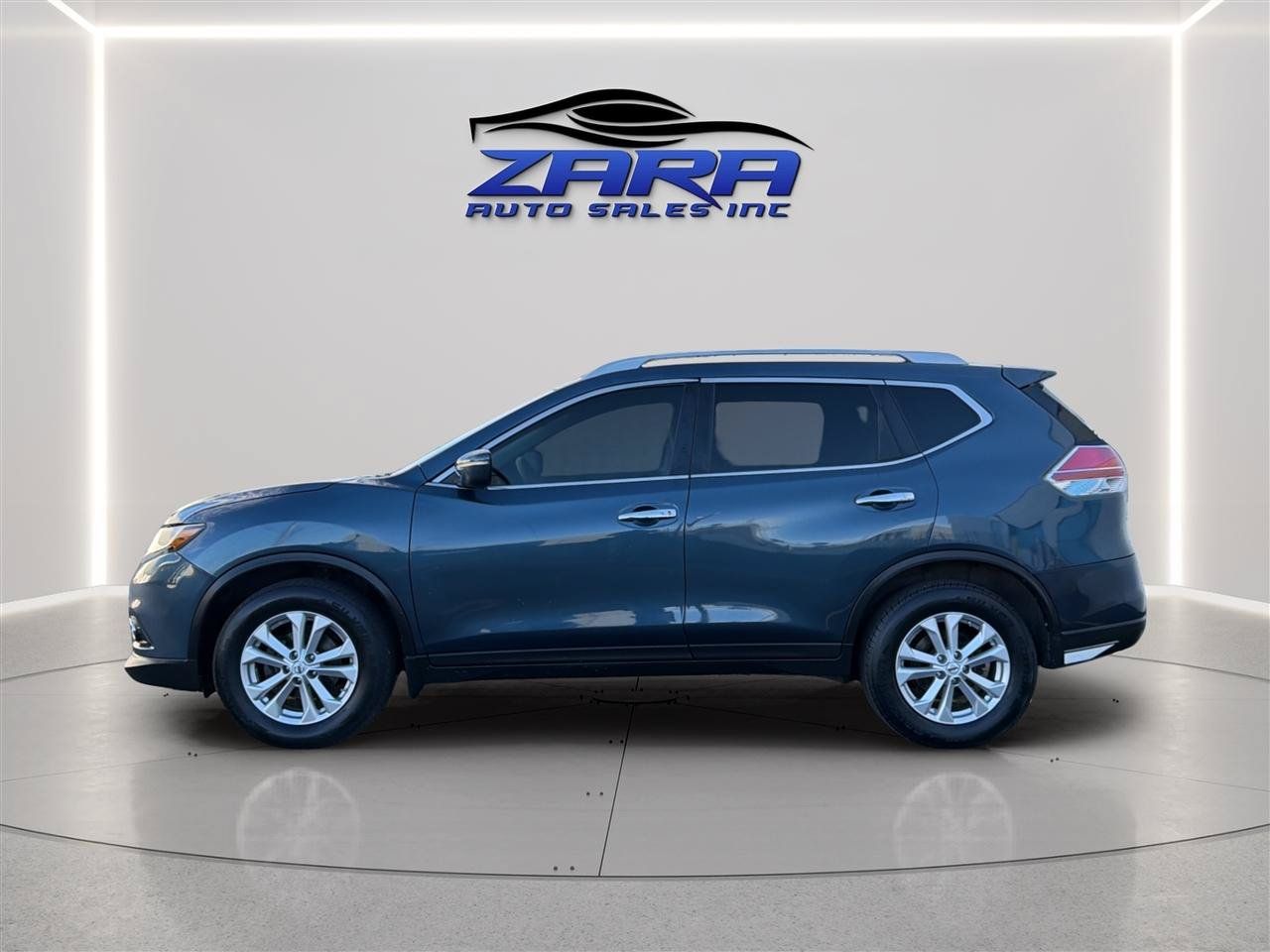 Used 2014 Nissan Rogue SV w/ SV Moonroof Package AWD/4WD image 4