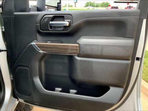 Used 2020 Chevrolet Silverado 2500 LT w/ Texas Edition image 20