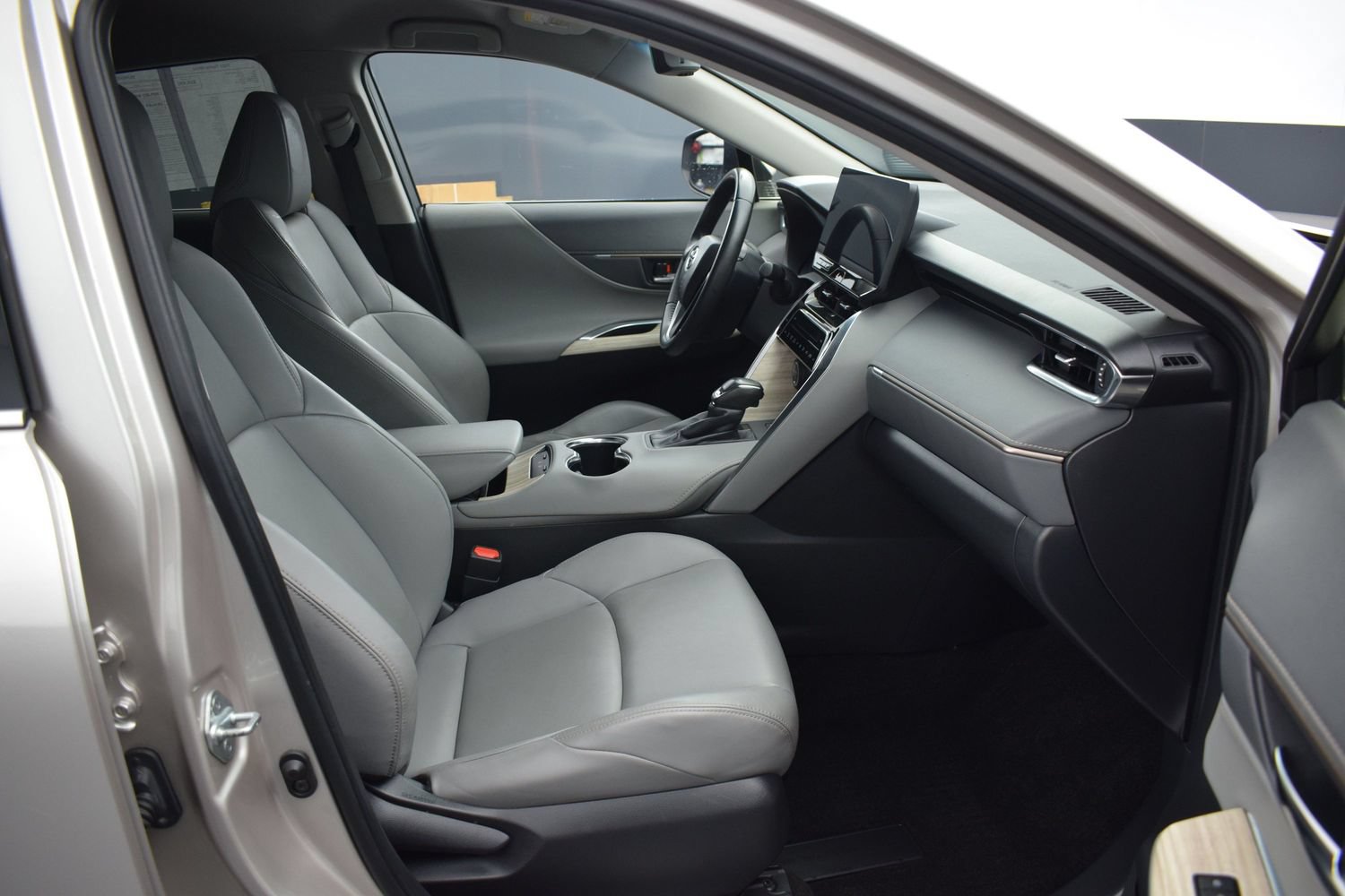 Used 2023 Toyota Venza XLE AWD/4WD image 10