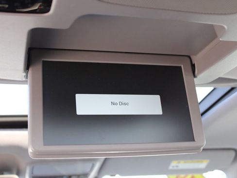 Used 2019 Honda Pilot Elite image 32