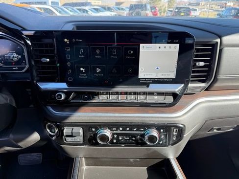 Used 2023 GMC Sierra 1500 SLT w/ SLT Convenience Package AWD/4WD image 21