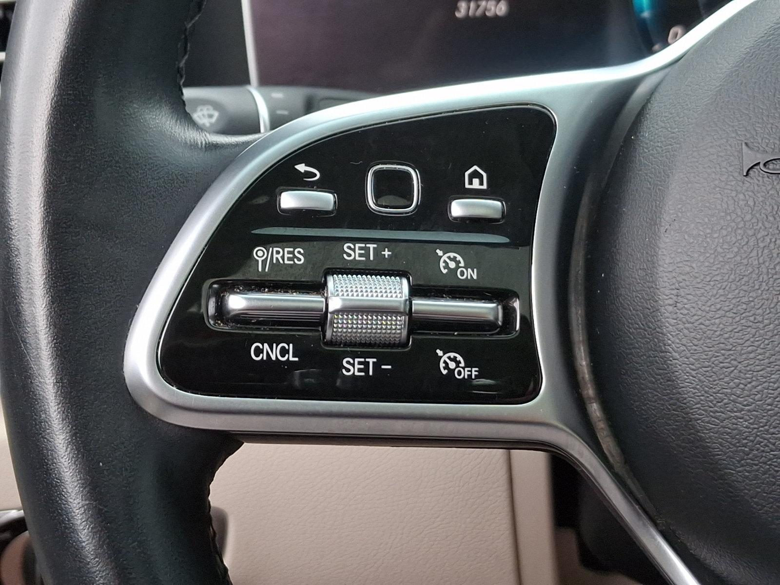 Used 2020 Mercedes-Benz E 350 4MATIC Sedan image 22