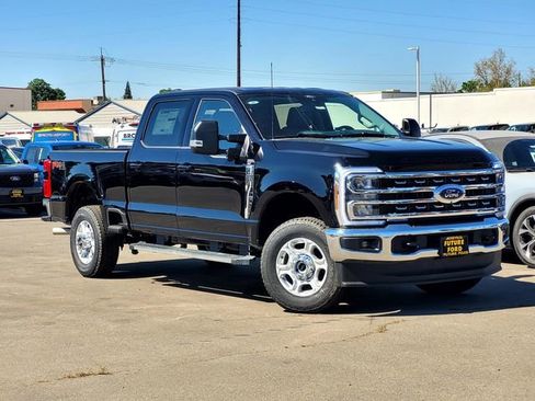 New 2026 Ford F250 XLT w/ XLT Premium Package AWD/4WD image 1