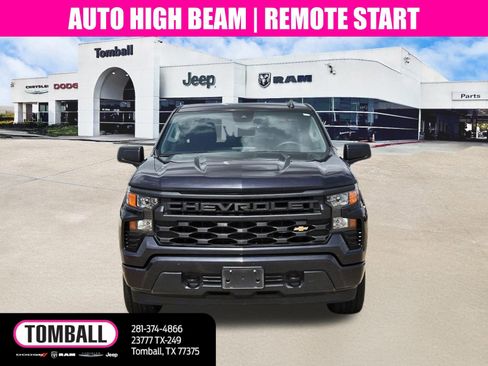Used 2023 Chevrolet Silverado 1500 Custom image 2