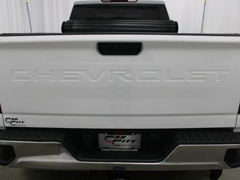Used 2021 Chevrolet Silverado 2500 LT w/ Fleet Comfort Package image 8