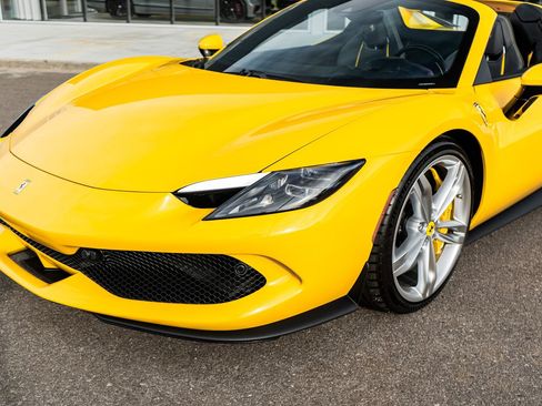 Used 2024 Ferrari 296 GTS image 21