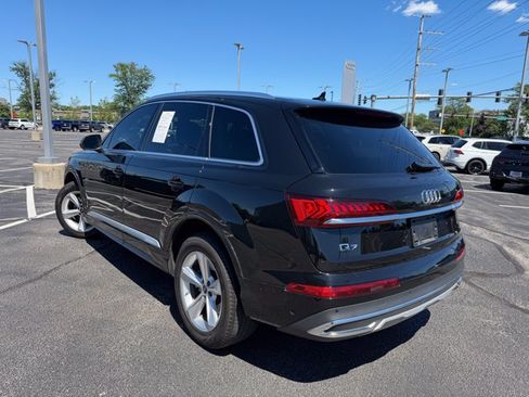 Used 2023 Audi Q7 3.0T Premium w/ Convenience Package AWD/4WD image 3
