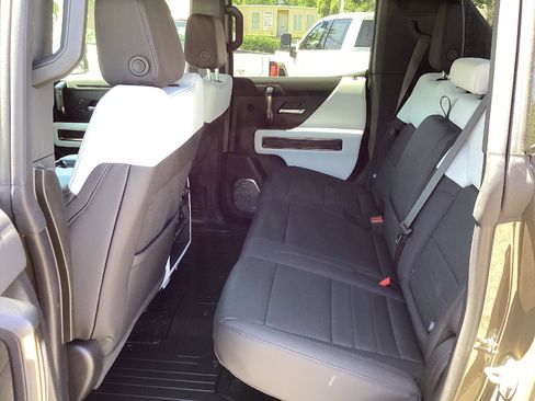New 2024 GMC Hummer EV 2X image 13