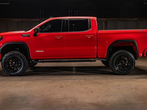 Used 2025 GMC Sierra 1500 Elevation AWD/4WD image 6