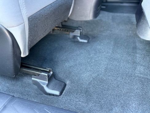 Used 2016 Toyota Tacoma TRD Sport image 29