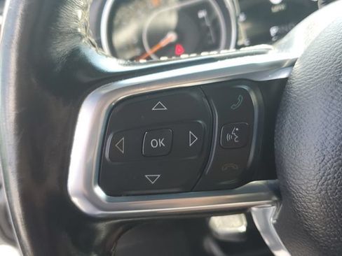 Used 2020 Jeep Wrangler Unlimited Sahara AWD/4WD image 12