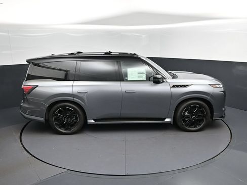 New 2026 INFINITI QX80 4WD w/ Sport Exterior Package image 38