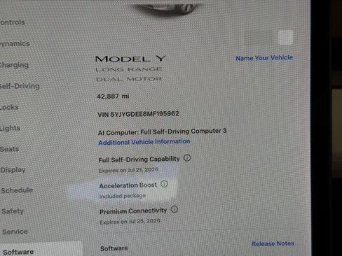 Used 2021 Tesla Model Y Long Range AWD/4WD image 11