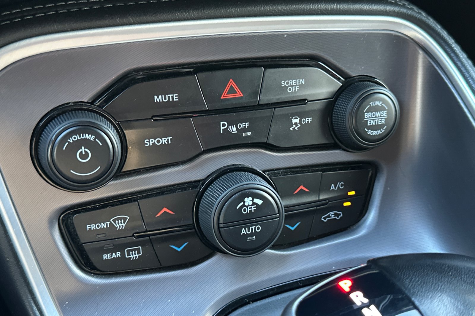 Used 2019 Dodge Challenger R/T RWD image 25