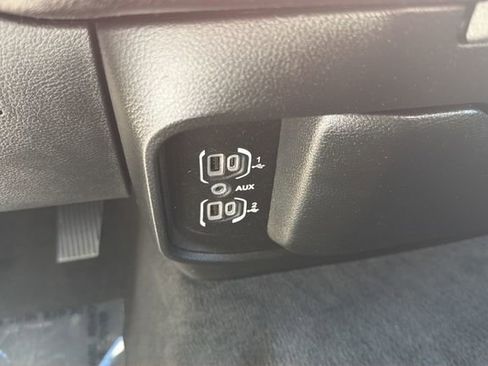 Used 2021 RAM 1500 Big Horn image 33