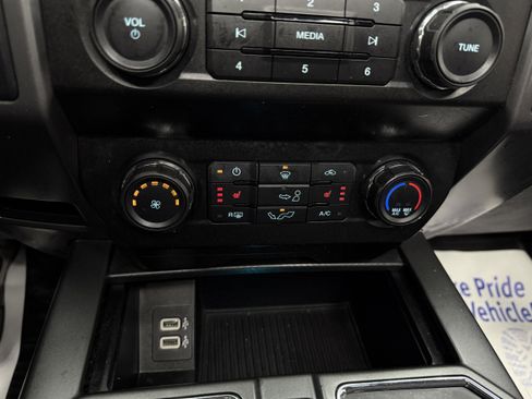 Used 2020 Ford F150 XLT image 19