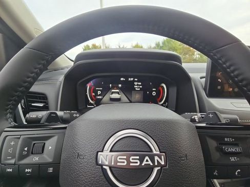 New 2026 Nissan Rogue Platinum image 25