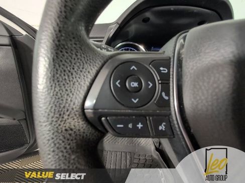 Used 2019 Toyota Camry LE image 15