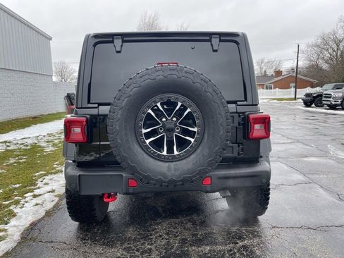 Used 2024 Jeep Wrangler Unlimited Rubicon image 11