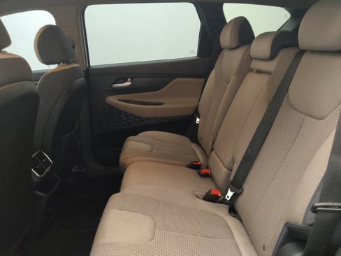 Used 2020 Hyundai Santa Fe SE FWD image 18