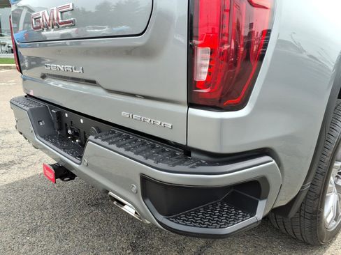 Used 2024 GMC Sierra 1500 Denali w/ Denali Reserve Package AWD/4WD image 19