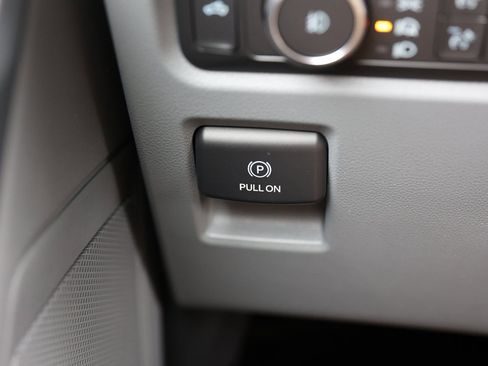 Certified 2022 Ford F150 XLT w/ Equipment Group 302A High image 39