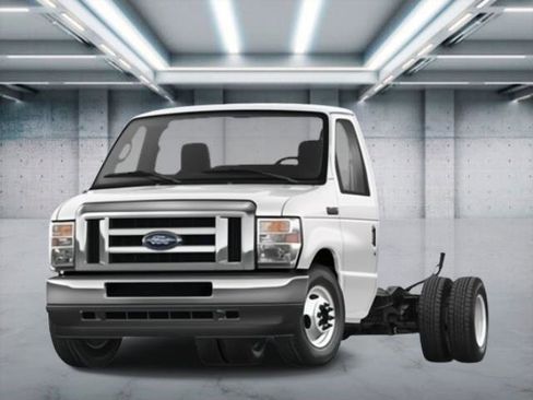 New 2026 Ford E-450 and Econoline 450 Super Duty w/ Power Equipment Group image 1