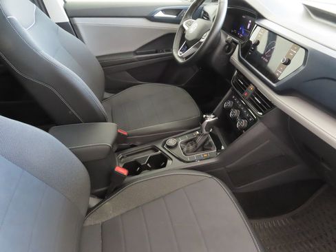 Used 2024 Volkswagen Taos SE w/ Panoramic Sunroof Package AWD/4WD image 26