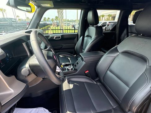 Certified 2025 Ford Bronco Outer Banks AWD/4WD image 17