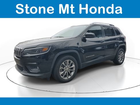 Used 2019 Jeep Cherokee Latitude Plus image 3