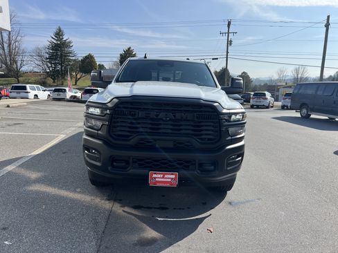 Used 2025 RAM 2500 Tradesman image 5