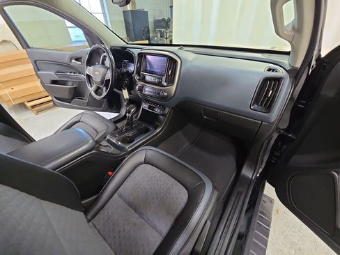 Certified 2022 Chevrolet Colorado Z71 w/ Safety Package image 30