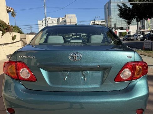 Used 2010 Toyota Corolla LE w/ All Weather Guard Pkg FWD image 8