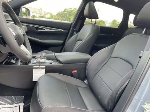 Certified 2025 INFINITI QX50 Sport image 14