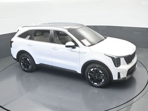 Used 2024 Kia Sorento S w/ Panoramic Sunroof Package FWD image 56