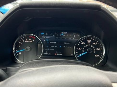 Used 2018 Ford F150 Platinum w/ Equipment Group 701A Luxury AWD/4WD image 6