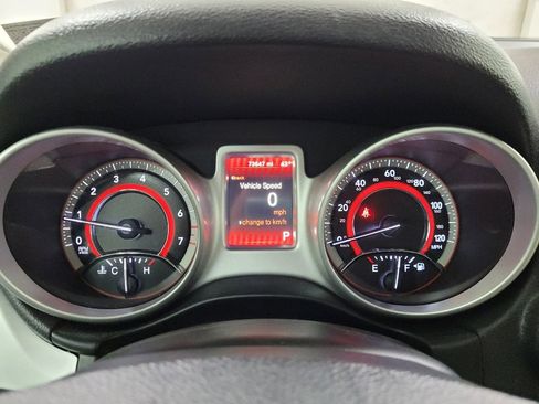 Used 2020 Dodge Journey SE w/ SE Popular Equipment Group image 23