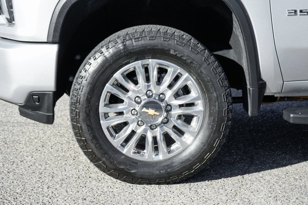 Used 2023 Chevrolet Silverado 3500 High Country w/ Safety Package II AWD/4WD image 42
