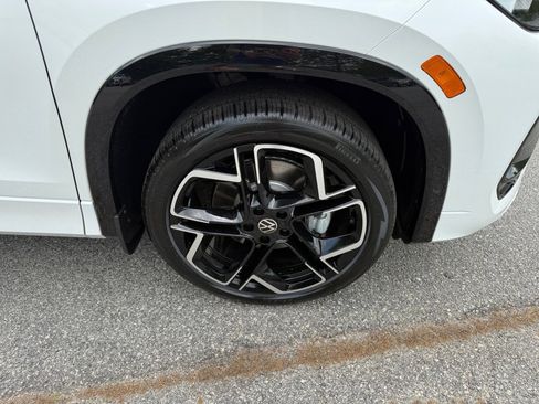 New 2026 Volkswagen Tiguan SEL R-Line AWD/4WD image 25