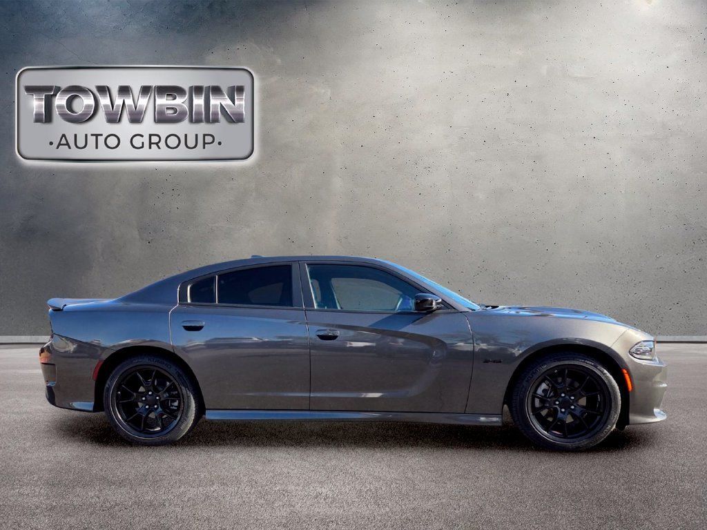 Used 2023 Dodge Charger R/T w/ Plus Group RWD image 3