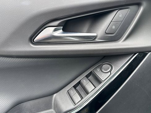 Used 2026 Chevrolet Equinox LT w/ Convenience Package II image 12