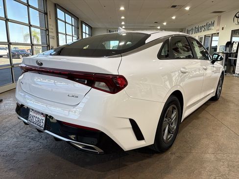 Used 2021 Kia K5 LXS FWD image 2