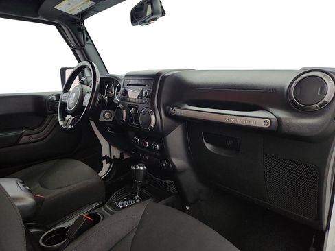 Used 2018 Jeep Wrangler Unlimited Sport S image 20