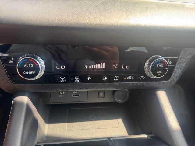 Used 2024 Mitsubishi Outlander SE AWD/4WD image 17