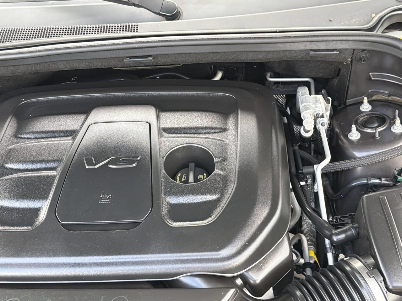 Used 2019 Jeep Grand Cherokee Laredo RWD image 10