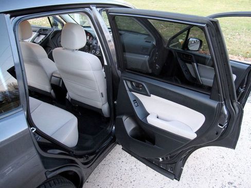 Used 2014 Subaru Forester 2.5i Premium image 20