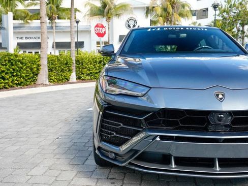 Used 2019 Lamborghini Urus AWD/4WD image 6