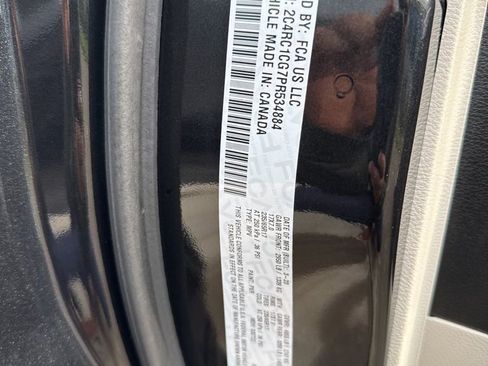 Used 2023 Chrysler Voyager LX image 47