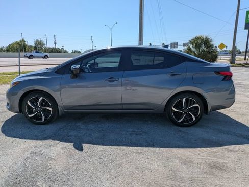 New 2025 Nissan Versa SR w/ Trunk Package FWD image 7