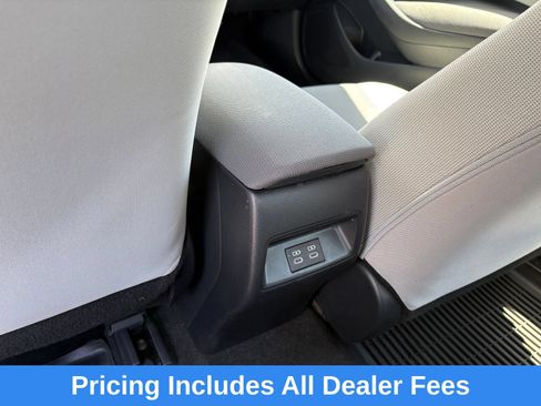 Used 2024 Toyota Corolla LE FWD image 28